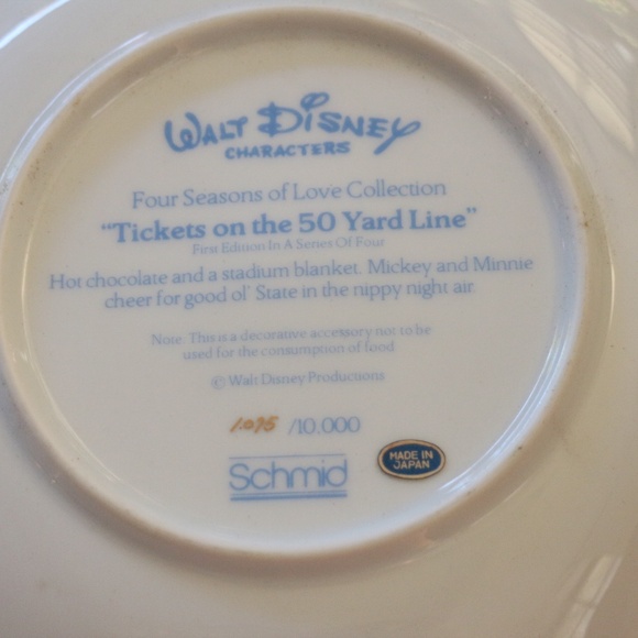 Four Seasons of Love -- Mickey & Minnie by SCHMID - Picture 3 of 7